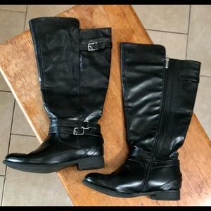Black, wide calf, vegan boots. Unworn as they didn’t fit. Size 10 W.